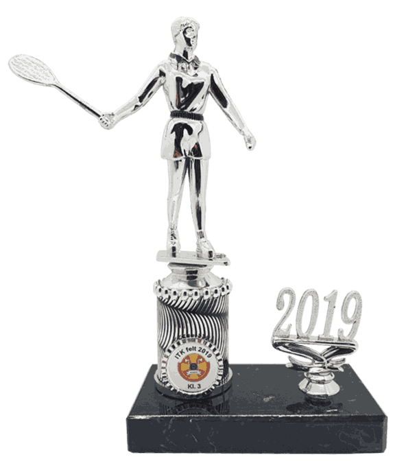 Badmintonstatuetter i 4 størrelser med årstall, dame