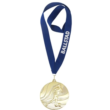 Ada medalje med tekst på bånd
