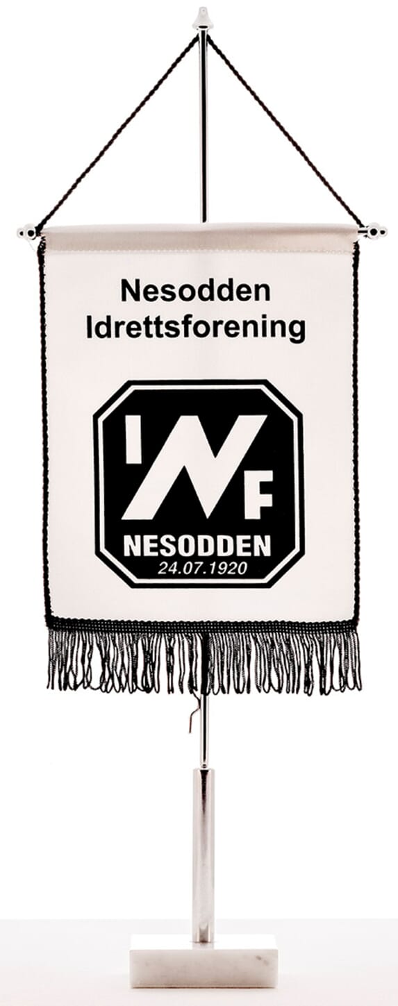 Bordfaner med fot og stang